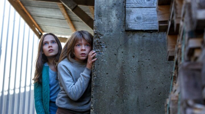 Oakes Fegley ve Robert Redford’lı Pete’s Dragon’dan Fragman!