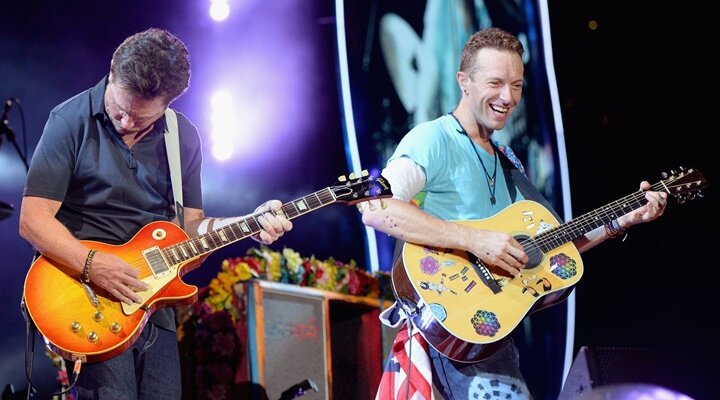 Coldplay Konserinde Back to the Future: Michael J. Fox ile Chris Martin Aynı Sahnede