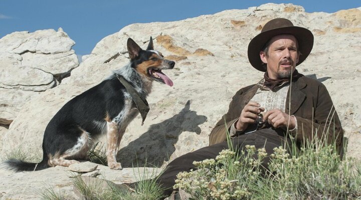 John Travolta ve Ethan Hawke’lı In A Valley Of Violence’dan Fragman Yayınlandı!