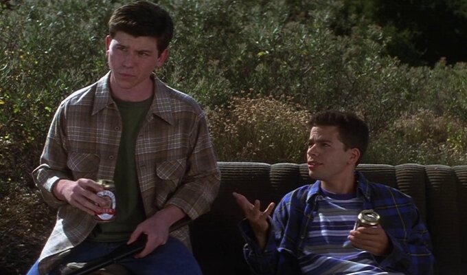donnie-darko-smurfs-filmloverss