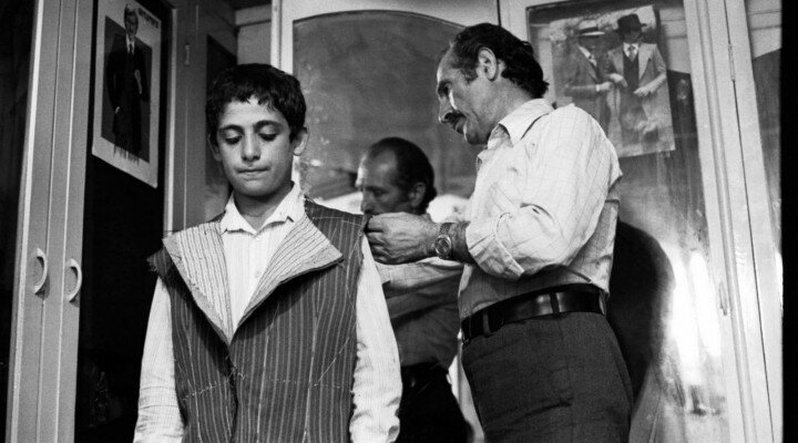 Bir Düğün Elbisesi – Lebassi Baraye Arossi