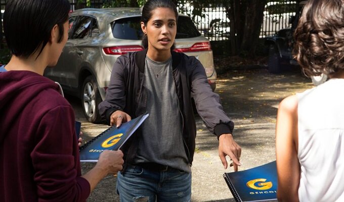 startup-1-sezon-1-bolum-ızzy-morales-filmloverss