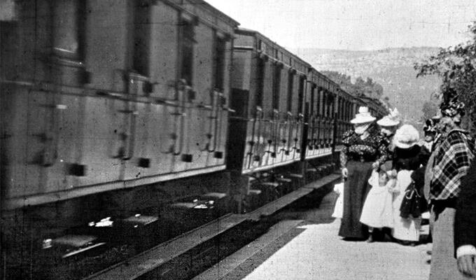 arrival-of-a-train-filmloverss