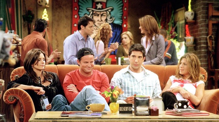 Her Bölümüyle İzleyenleri Mutlu Eden 13 Başarılı Dizi!