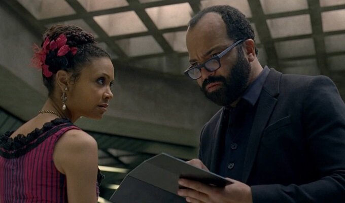 westworld-1-sezon-9-bolum-maeve-bernard-filmloverss