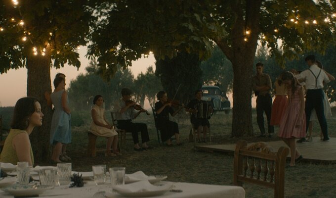from-the-land-of-the-moon-2-filmloverss