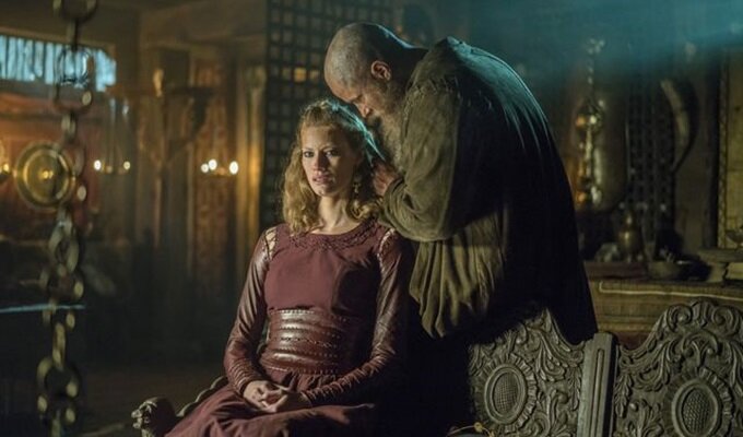 vikings-4-sezon-12-bolum-aslaug-filmloverss