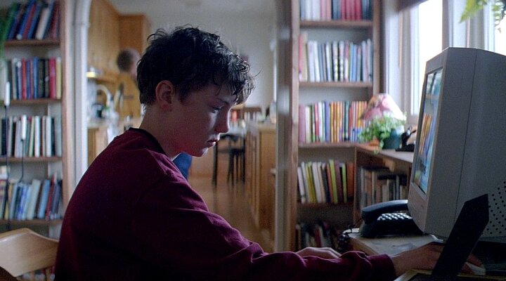 Haftanın Kısa Filmi: World Wide Woven Bodies