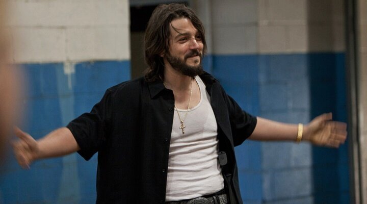 Diego Luna Scarface’in Yeniden Çevriminde Başrolde!