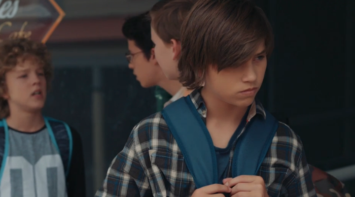 E.T. ile Elliot’un Dostluğunu Hatırlatan Sımsıcak Bir Hikaye: My Pet Dinosaur’dan Fragmann Yayınlandı!