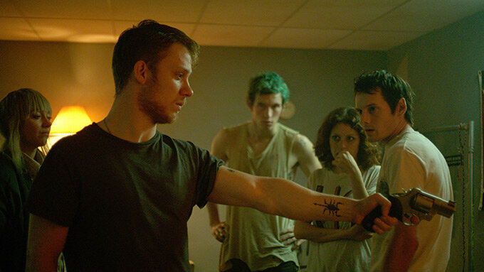 netflixin-yeni-filmi-hold-the-dark-jeremy-saulnier-a-emanet-1-filmloverss