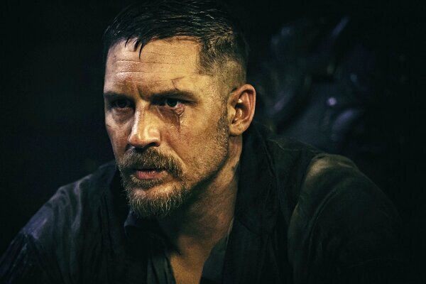 tom-hardy-taboo-dizisinde-sezon-boyunca-kac-kez-homurdandi-filmloverss2