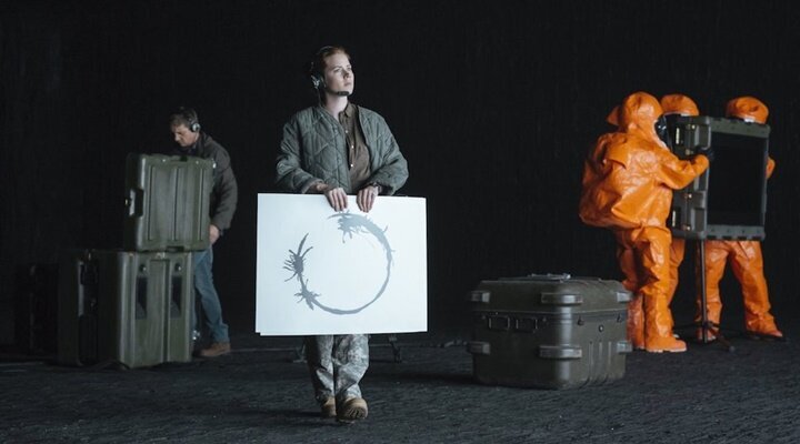 Eric Heisserer Arrival’ın Sonunun Interstellar’ı İzledikten Sonra Değiştiğini Söyledi!