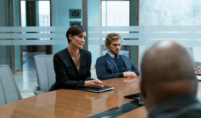 iron-fist-marvel-netflix-finn-jones-carrie-anne-moss-filmloverss