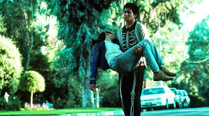 Karanlık Atmosferiyle Dikkat Çeken Banliyöde Geçen 12 Film!