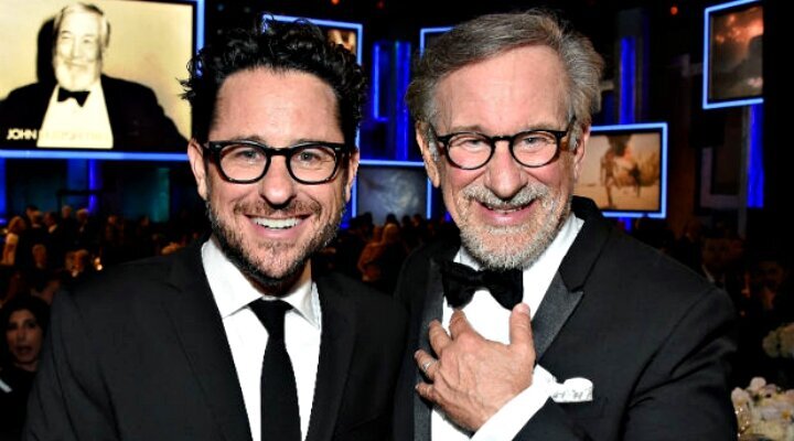 Steven Spielberg ve J.J. Abrams Suriyeli Mülteci Bir Kadını Konu Alacak Film İçin Bir Araya Geliyor!