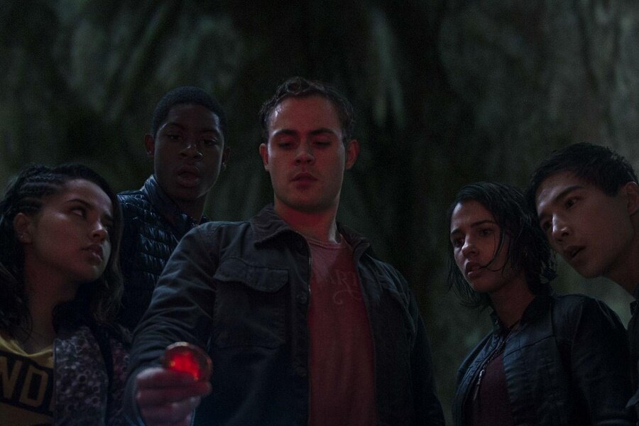 Power Rangers’a Rusya’da 18+ Yaş Sınırlaması Getirildi!