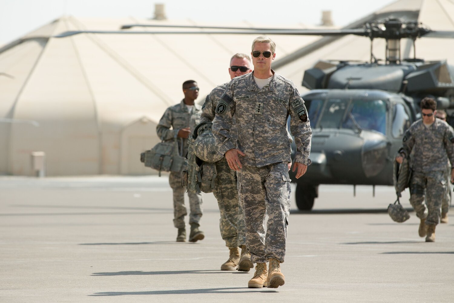 war-machine-brad-pitt-filmloverss