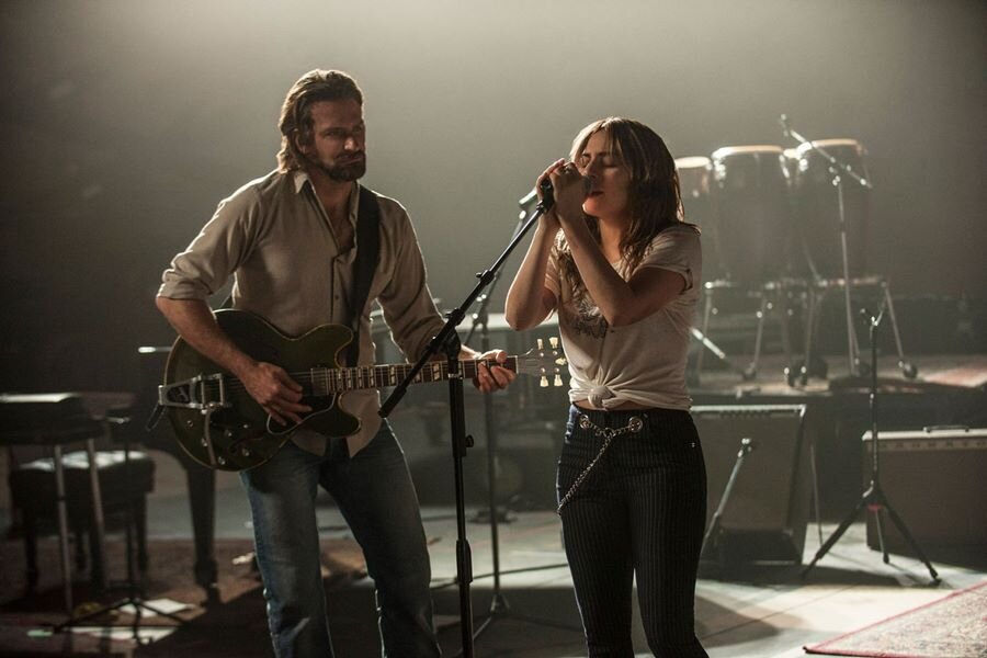 Bradley Cooper’ın Lady Gaga’lı Filmi A Star is Born Gelecek Yılın Ödül Sezonunda Vizyonda Olacak