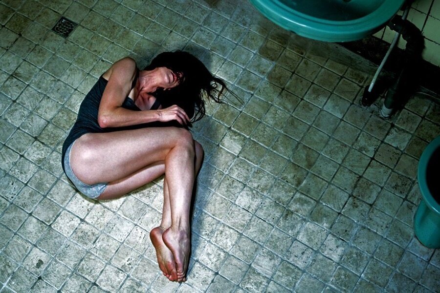 İzleyenleri Derinden Etkileyen 10 Rahatsız Edici Film!