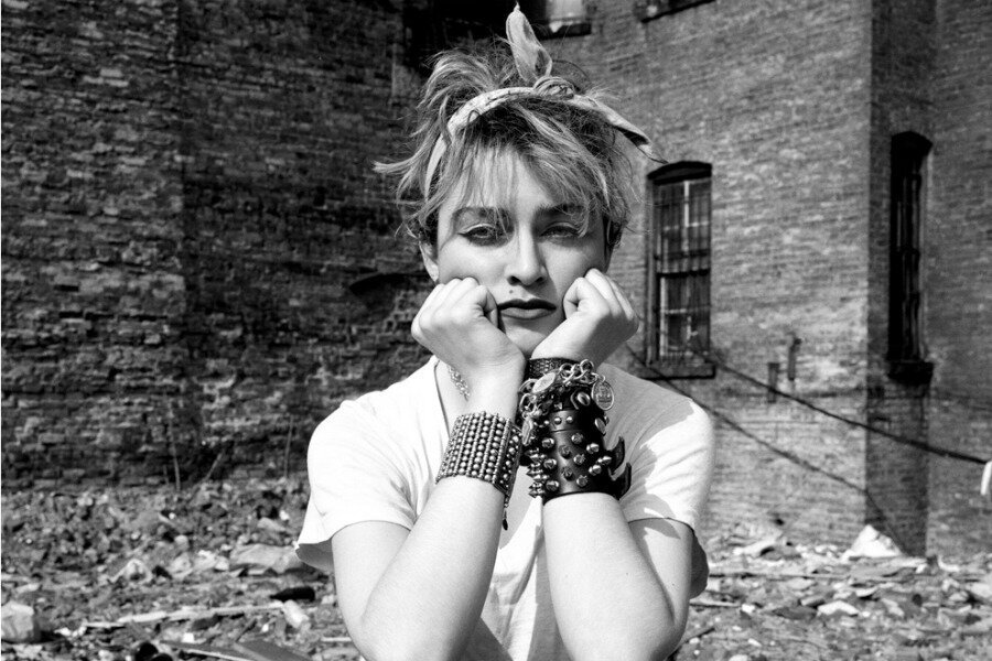 Madonna Biyografisi Blonde Ambition Geliyor!