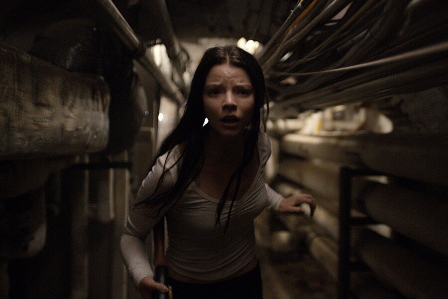 Shyamalan Split Filminde Hapishane Tasarımı İçin True Detective’in Yapım Tasarımcısıyla Çalışmış!