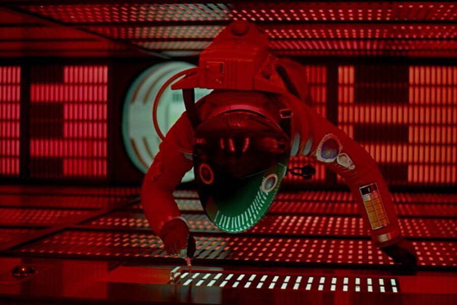 Muazzam Bir Video: Kubrick Filmlerinde Şiddet ve Cinselliğin Kırmızı Temsilleri