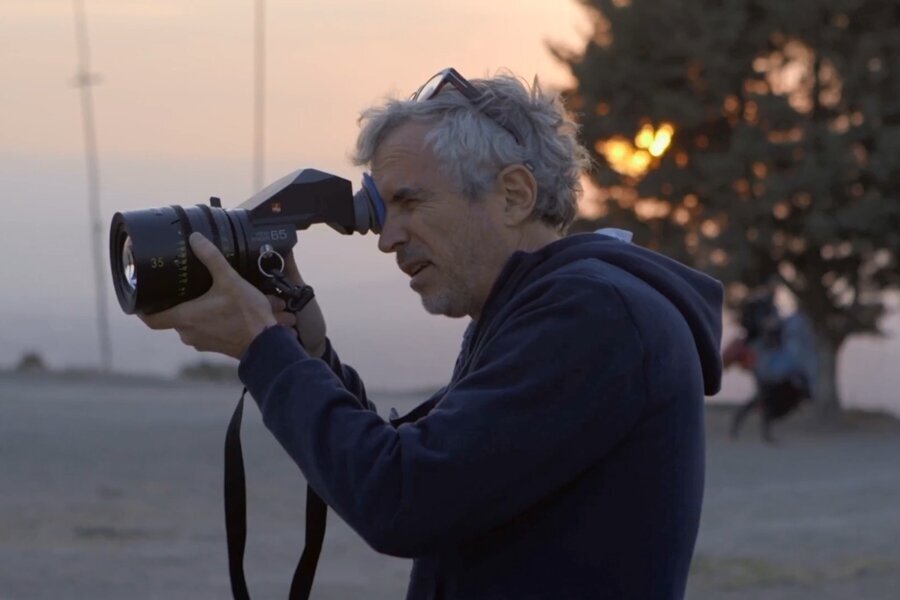 Alfonso Cuarón’un Yeni Filmi Roma’nın Kamera Arkası Görüntüleri Yayınlandı!