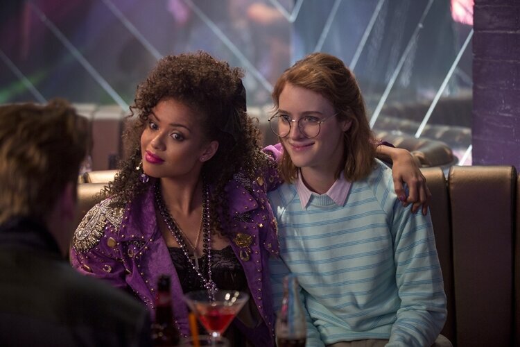 charlie-brooker-black-mirror-in-san-junipero-bolumundeki-amacim-insanlarin-aklini-karistirmakti-filmloverss