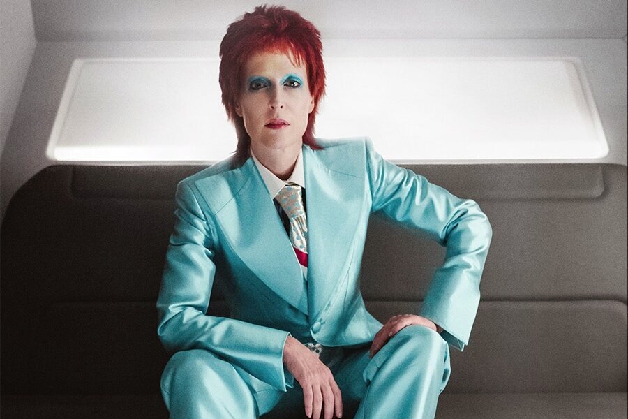Gillian Anderson American Gods’ta David Bowie’nin Ünlü Personası Ziggy Stardust’ı Canlandıracak!