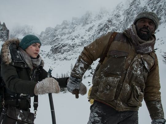 Idris Elba ve Kate Winslet’lı The Mountain Between Us’tan İlk Görseller Yayınlandı