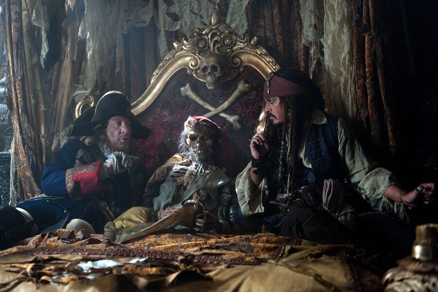 Pirates of the Caribbean: Dead Men Tell No Tales’in Kötüsü Johnny Depp Değiştirilmesini İstemeden Önce Kadındı!