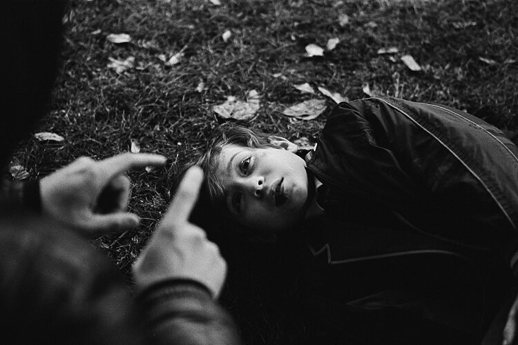 xavier-dolan-in-yeni-filmi-the-death-of-john-f-donovan-dan-nefes-kesen-goruntuler-yayinlandi-14-filmloverss