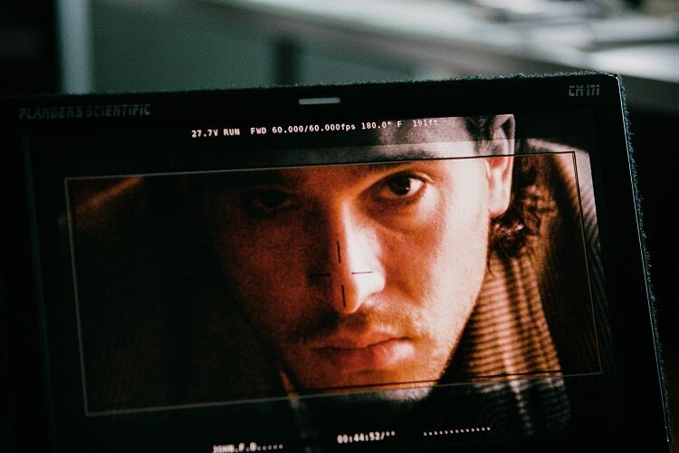xavier-dolan-in-yeni-filmi-the-death-of-john-f-donovan-dan-nefes-kesen-goruntuler-yayinlandi-filmloverss