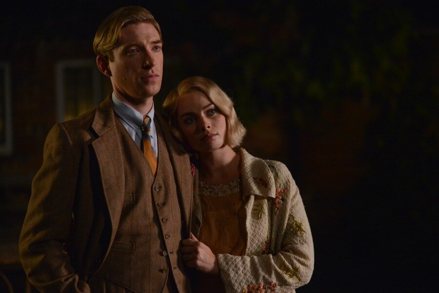 Domhnall Gleeson ve Margot Robbie’li Winnie The Pooh Uyarlaması Goodbye Christopher Robin’den Fragman Yayınlandı!