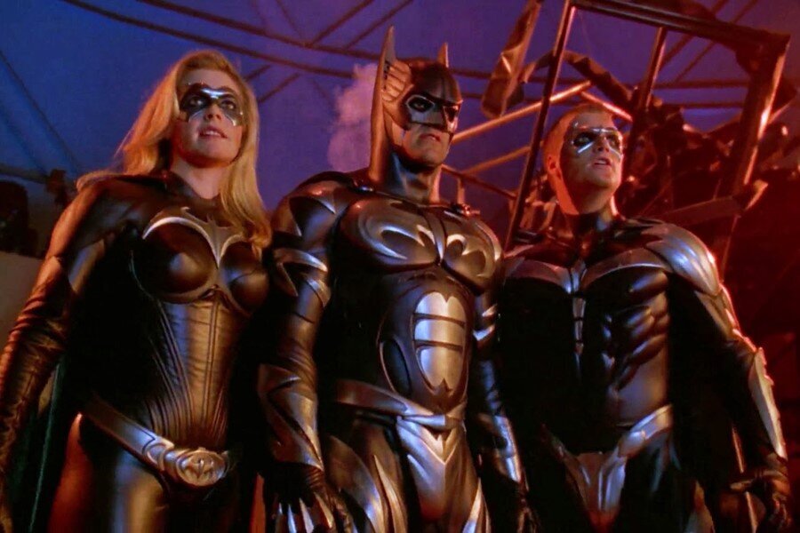 Joel Schumacher Batman & Robin İçin 20 Yıl Sonra Özür Diledi!