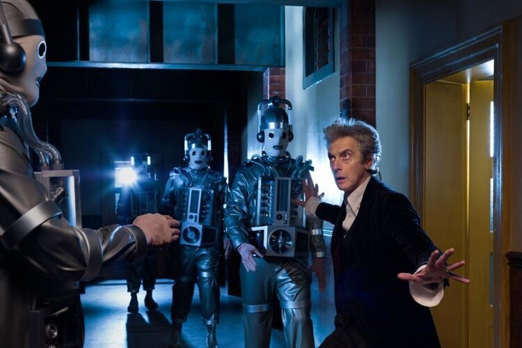 doctor-who-nun-eski-senaristi-13-doktor-un-kim-oldugunu-biliyor-filmloverss