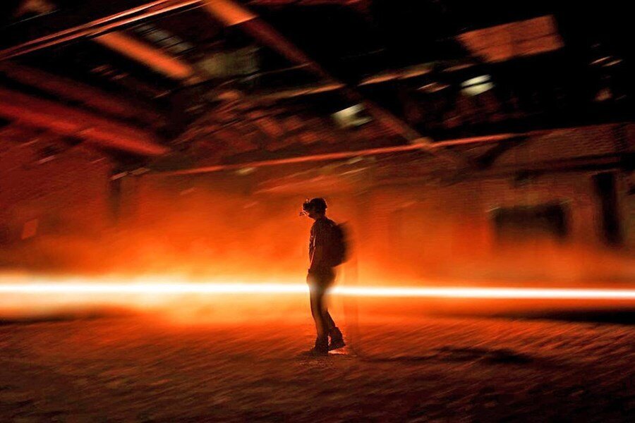 Alejandro G. Iñárritu ve Emmanuel Lubezki’yi Bir Araya Getiren Kısa Film Carne y Arena’dan Fragman Yayınlandı