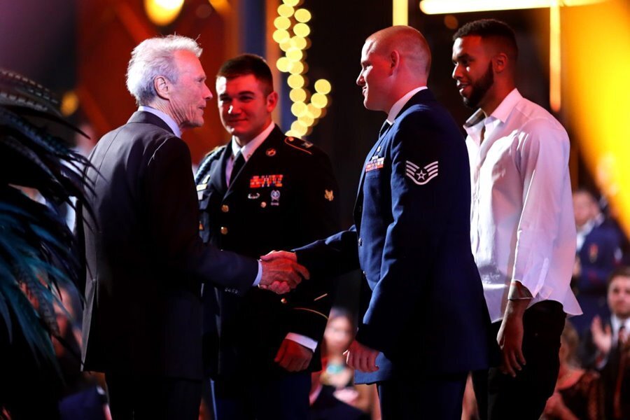 Clint Eastwood Yeni Filmi The 15:17 to Paris’i Olayın Gerçek Kahramanlarıyla Çekmeye Hazırlanıyor!