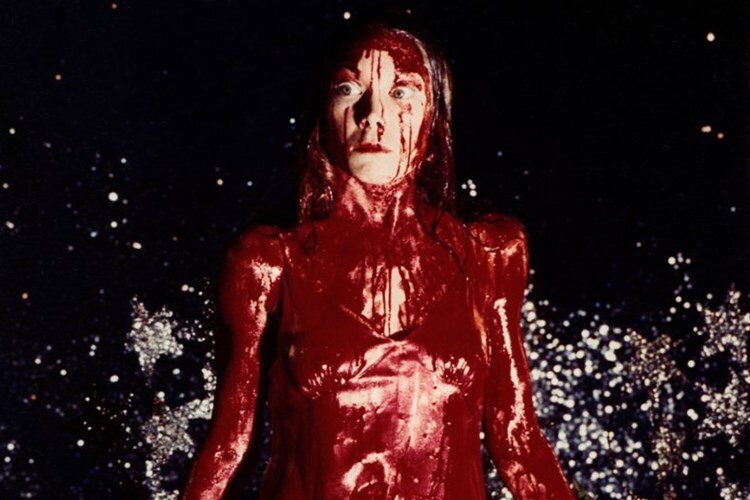 2-dakikada-sinemada-siddet-tehlikenin-bir-temsili-olarak-kirmizi-rengin-kullanimi-2-filmloverss