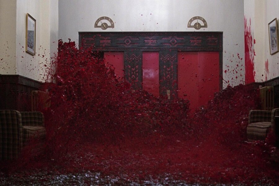 2 Dakikada Sinemada Şiddet ve Tehlikenin Bir Temsili Olarak Kırmızı Rengin Kullanımı!