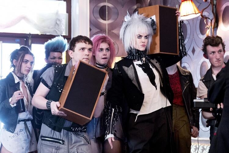 punk-muzigin-sinirlarini-zorlayan-nicole-kidman-elle-fanningli-how-to-talk-to-girls-at-partiesden-fragman-yayinlandi-2-filmloverss