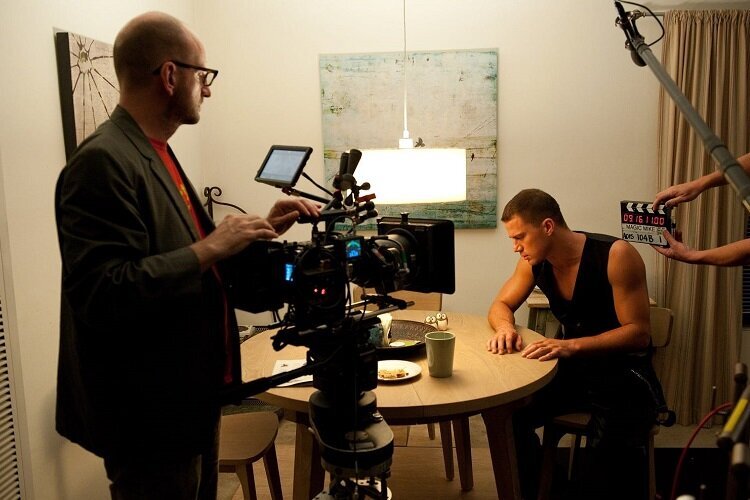 steven-soderberghten-yeni-farklı-ve-sürreel-bir-dizi-mosaic-2-filmloverss