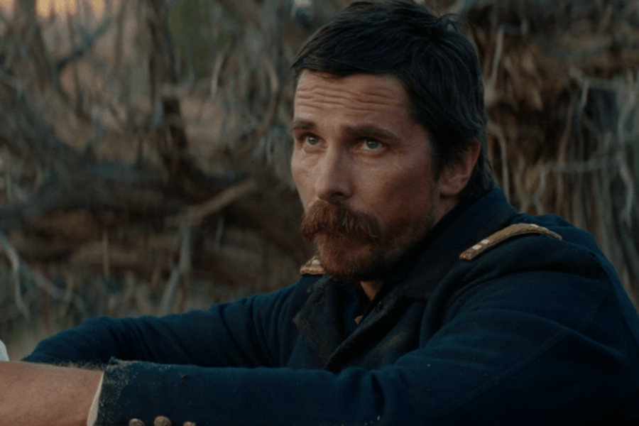 Christian Bale ve Rosamund Pike’ın Başrollerini Paylaştığı Western Türündeki Hostiles Filminden İlk Fragman Yayınlandı!