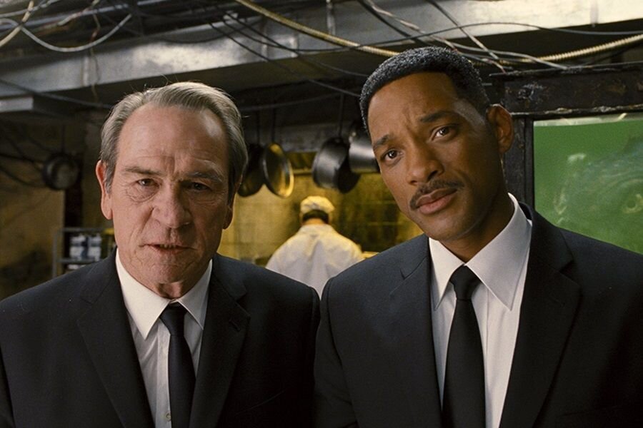 Sony’den Iron Man’in Senaristleriyle Birlikte Men in Black Spinoff’u Geliyor!