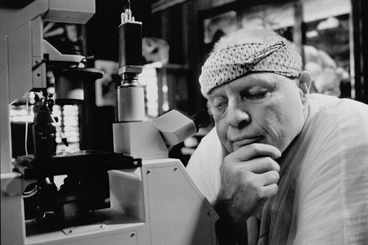 the-island-of-dr-moreau-filminin-senaristi-ron-hutchinson-marlon-brando-benim-idolümdü-ama-o-filmimi-sabote-etti-2-filmloverss
