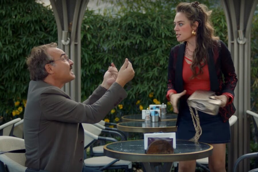 Gülse Birsel’in Senaryosunu Yazdığı Aile Arasında’nın Fragmanı Yayınlandı