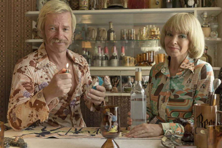 Kylie Minogue ve Guy Pearce’lı Swinging Safari’den Fragman Yayınlandı!