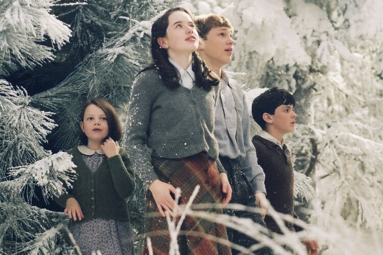 the-chronicles-of-narnia-the-lion-the-witch-and-the-wardrobe-andrew-adamson-filmloverss