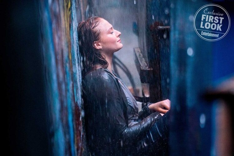 Jean-Grey-Is-At-War-With-Herself-X-Men-Dark-Phoenix-Sophie-Turner-FilmLoverss